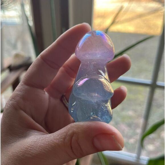 Aura Crystal Quartz Double Mushroom Carving 99g, 2.25”x1.75” - Picture 2 of 7